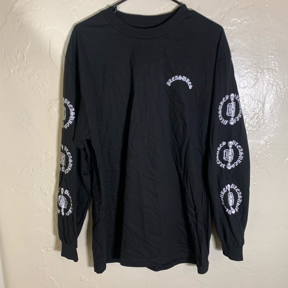 PLEASURES Ritual Long Sleeve T-Shirt Size Large